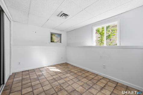 71 Willow Street Milford CT 06460
