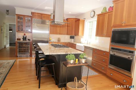 15 Bantry Road Simsbury CT 06070