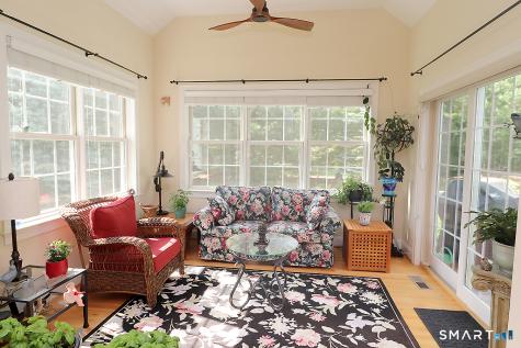 15 Bantry Road Simsbury CT 06070