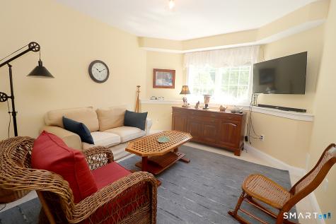15 Bantry Road Simsbury CT 06070