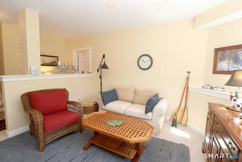 15 Bantry Road Simsbury CT 06070