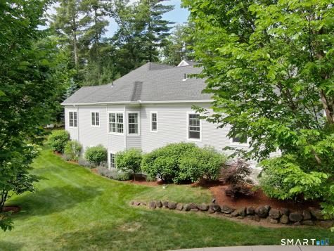 15 Bantry Road Simsbury CT 06070