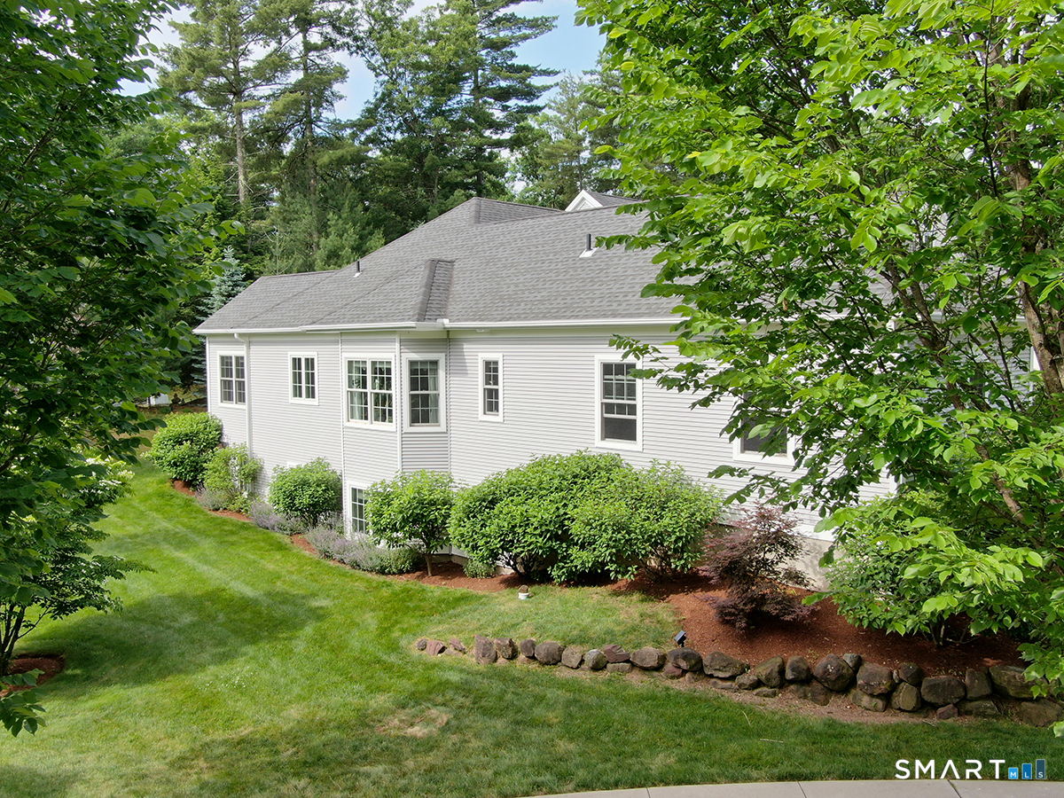 15 Bantry Road Simsbury CT 06070