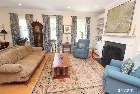 15 Bantry Road Simsbury CT 06070