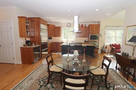 15 Bantry Road Simsbury CT 06070