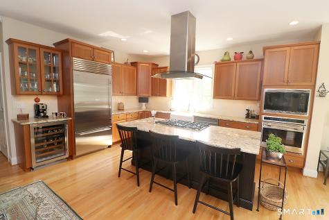 15 Bantry Road Simsbury CT 06070