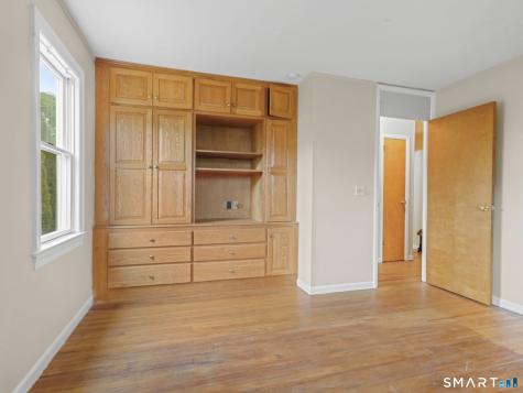33 Cynthia Drive West Haven CT 06516