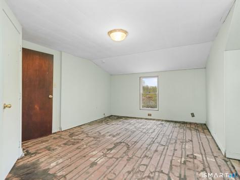 33 Cynthia Drive West Haven CT 06516