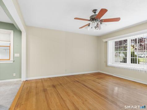 33 Cynthia Drive West Haven CT 06516