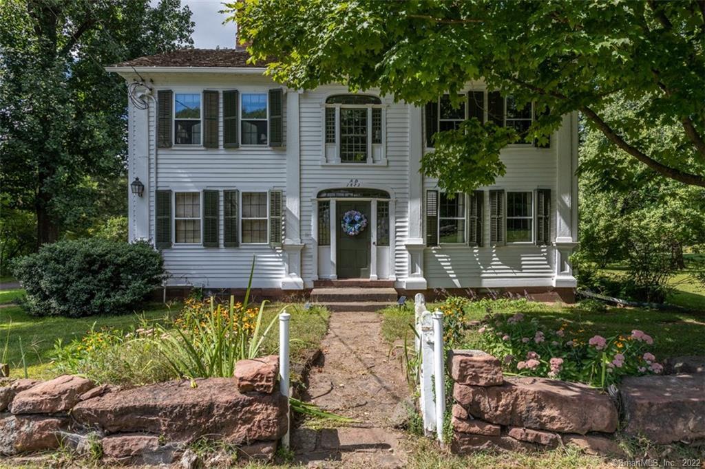 57 East Weatogue Street Simsbury CT 06070