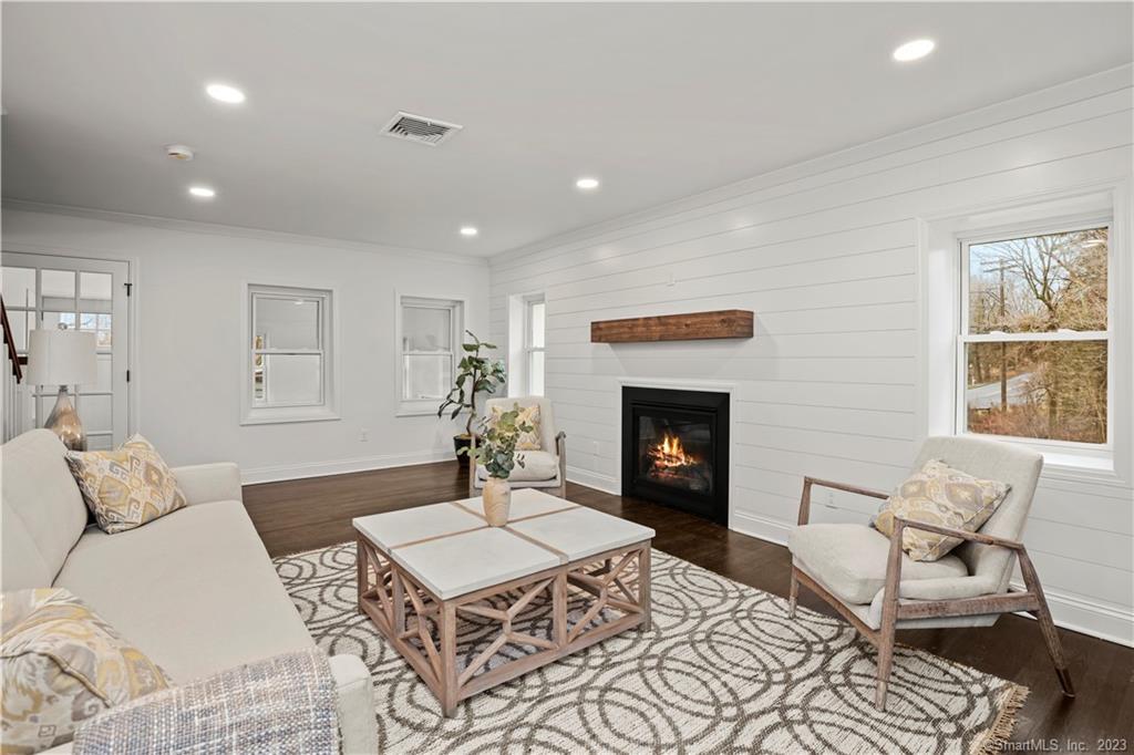 421 Shelton Road Trumbull CT 06611