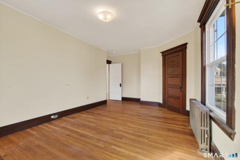 314 Ocean Avenue New London CT 06320