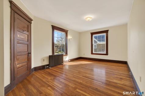 314 Ocean Avenue New London CT 06320