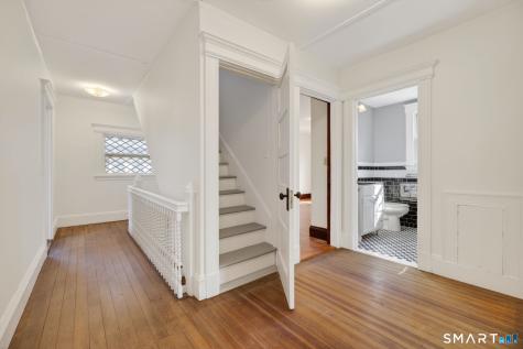 314 Ocean Avenue New London CT 06320