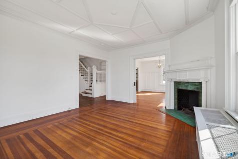314 Ocean Avenue New London CT 06320