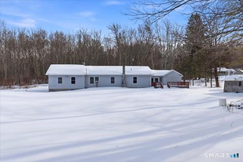 152 Mystic Road North Stonington CT 06359