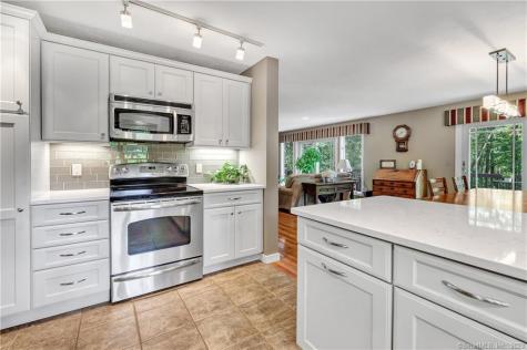 8 Rolling Brook Lane Shelton CT 06484