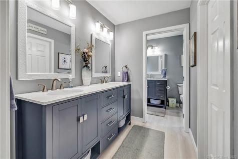 8 Rolling Brook Lane Shelton CT 06484