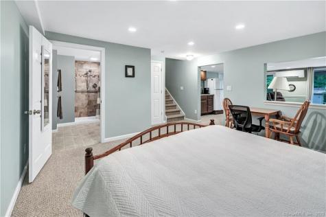 8 Rolling Brook Lane Shelton CT 06484
