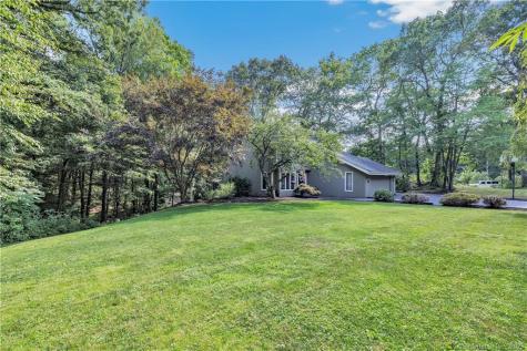 8 Rolling Brook Lane Shelton CT 06484