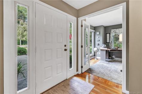 8 Rolling Brook Lane Shelton CT 06484