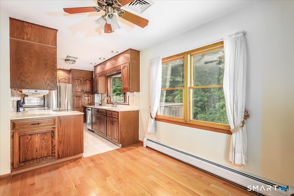 14 Ivy Lane Danbury CT 06811