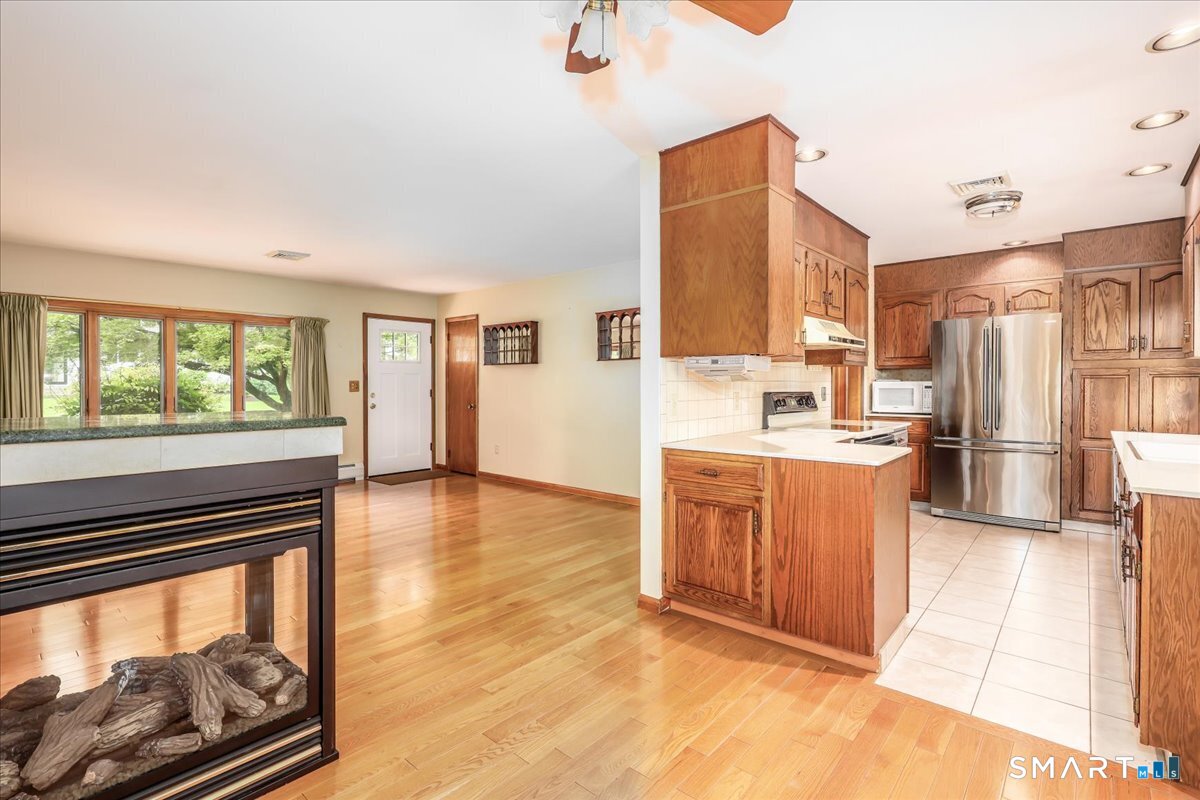 14 Ivy Lane Danbury CT 06811