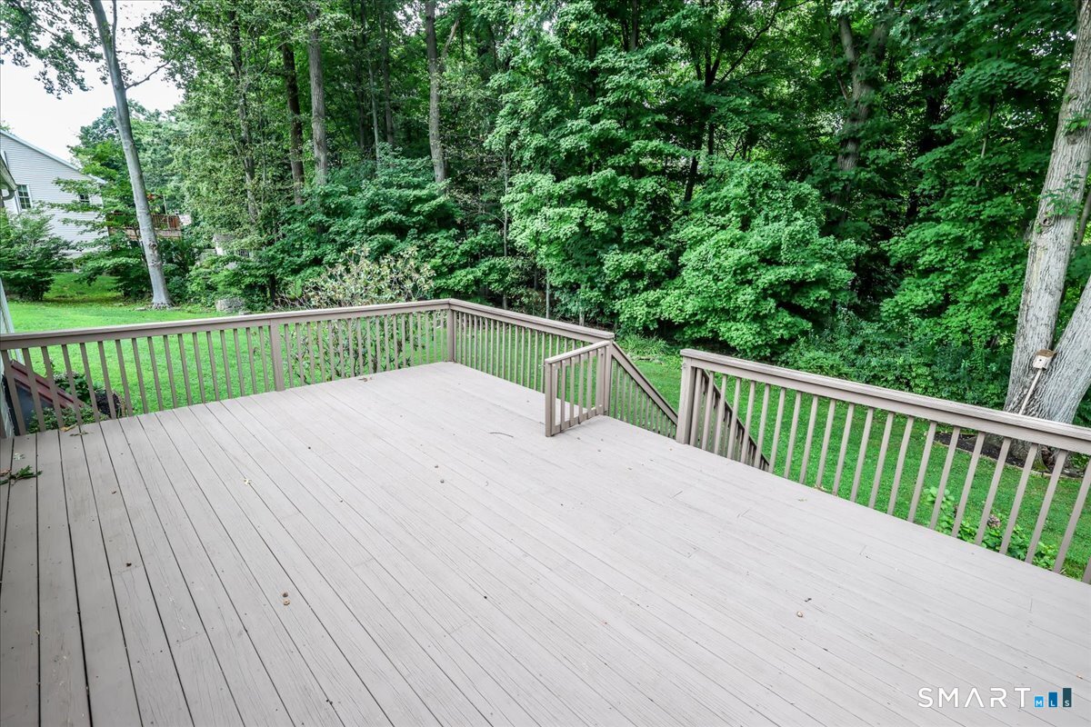 14 Ivy Lane Danbury CT 06811