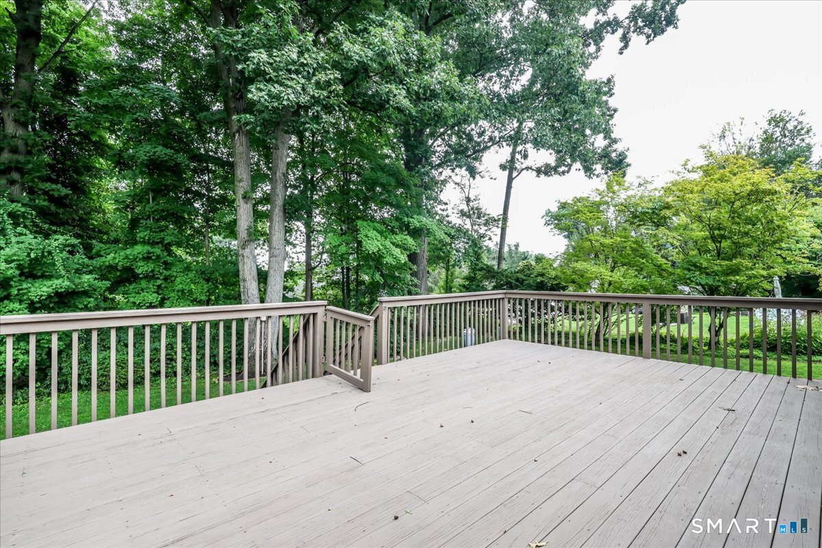 14 Ivy Lane Danbury CT 06811