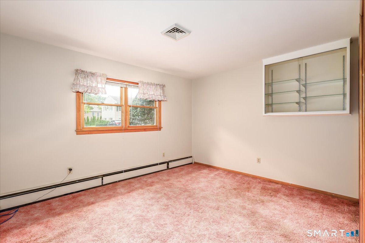 14 Ivy Lane Danbury CT 06811