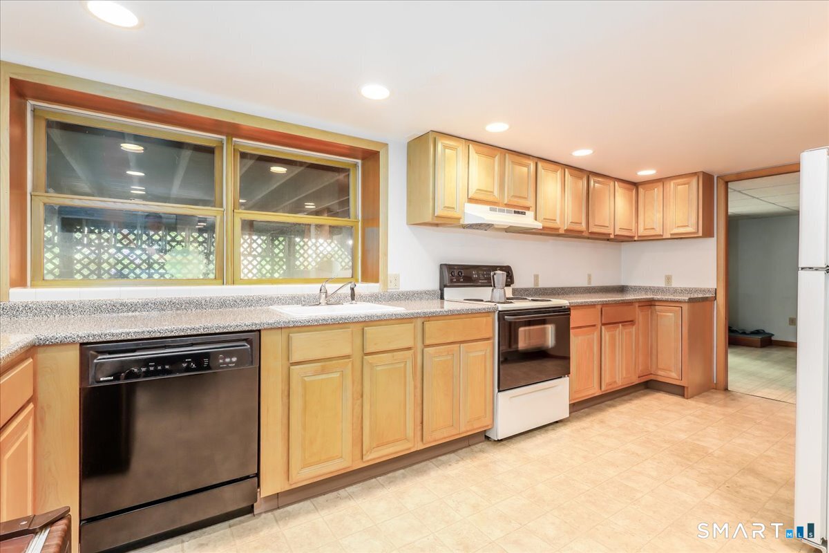 14 Ivy Lane Danbury CT 06811