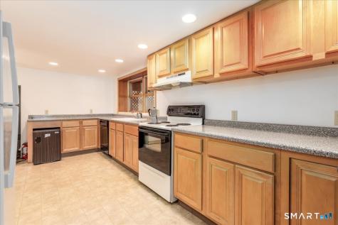 14 Ivy Lane Danbury CT 06811