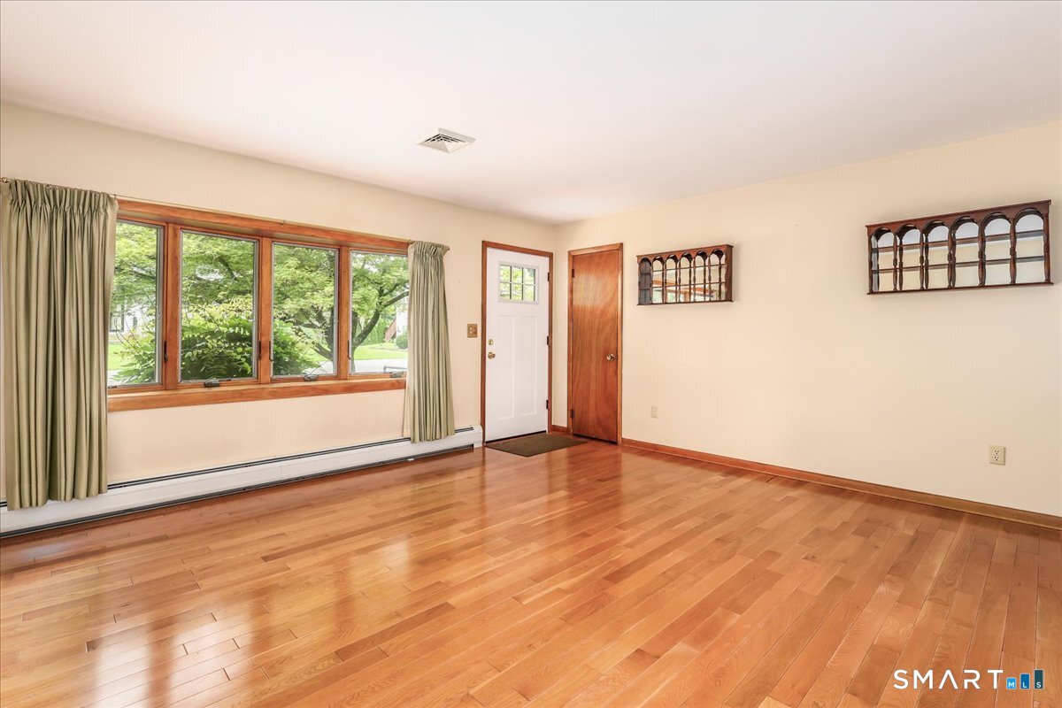 14 Ivy Lane Danbury CT 06811
