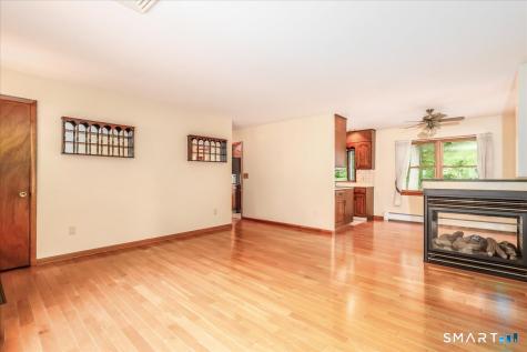 14 Ivy Lane Danbury CT 06811