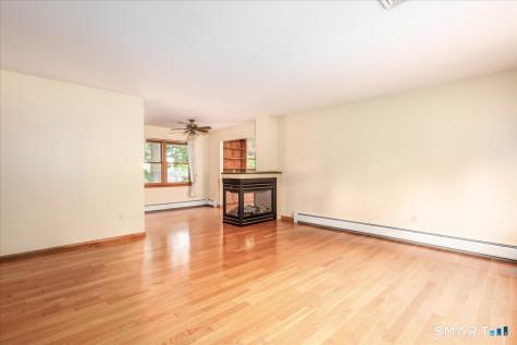 14 Ivy Lane Danbury CT 06811