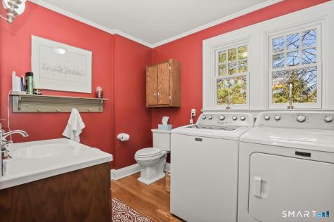 4 Kay Lane Newtown CT 06470