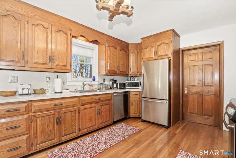4 Kay Lane Newtown CT 06470