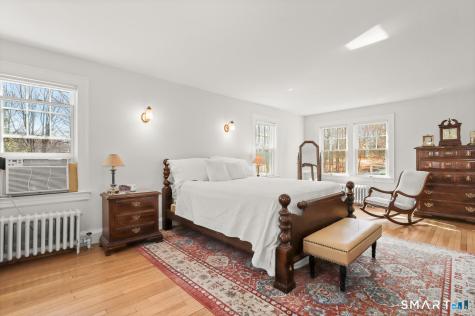 4 Kay Lane Newtown CT 06470