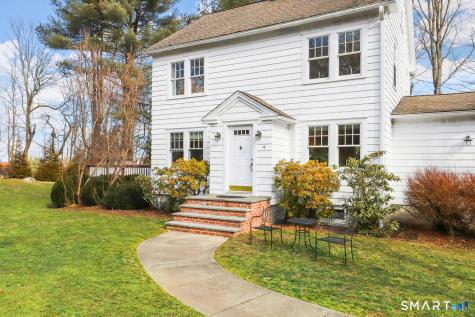 4 Kay Lane Newtown CT 06470