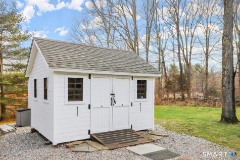 4 Kay Lane Newtown CT 06470