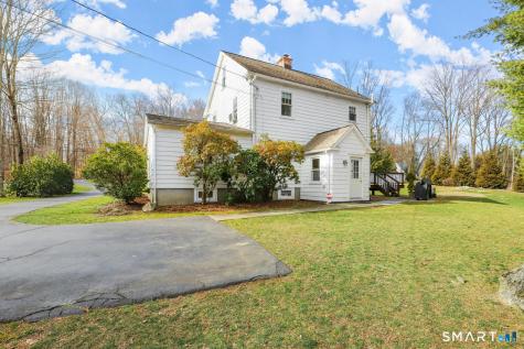 4 Kay Lane Newtown CT 06470