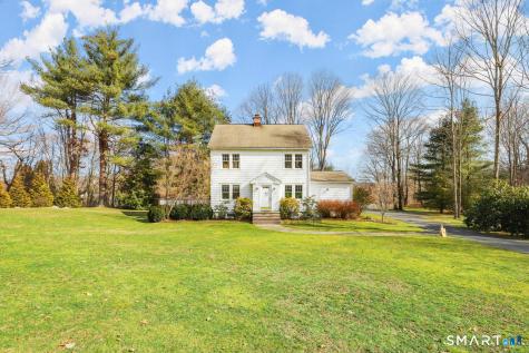 4 Kay Lane Newtown CT 06470