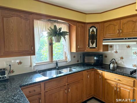307 Highland Drive Waterbury CT 06708