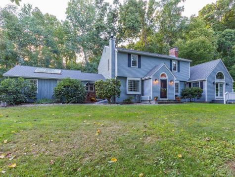 9 Barnes Hill Road Burlington CT 06013