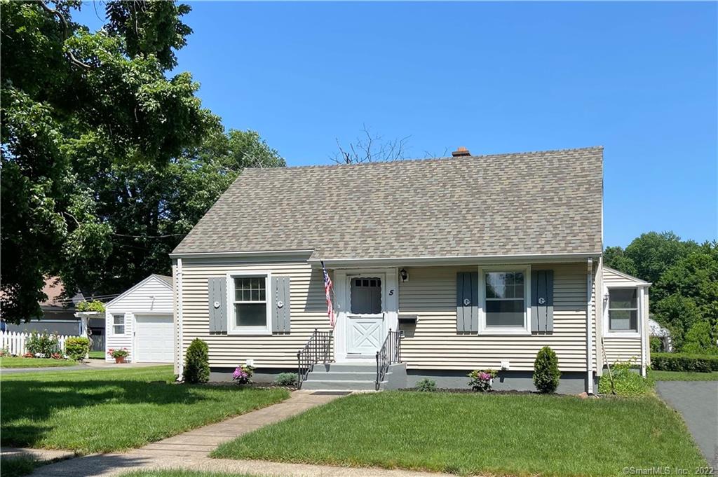 5 Pond Road Hamden CT 06514