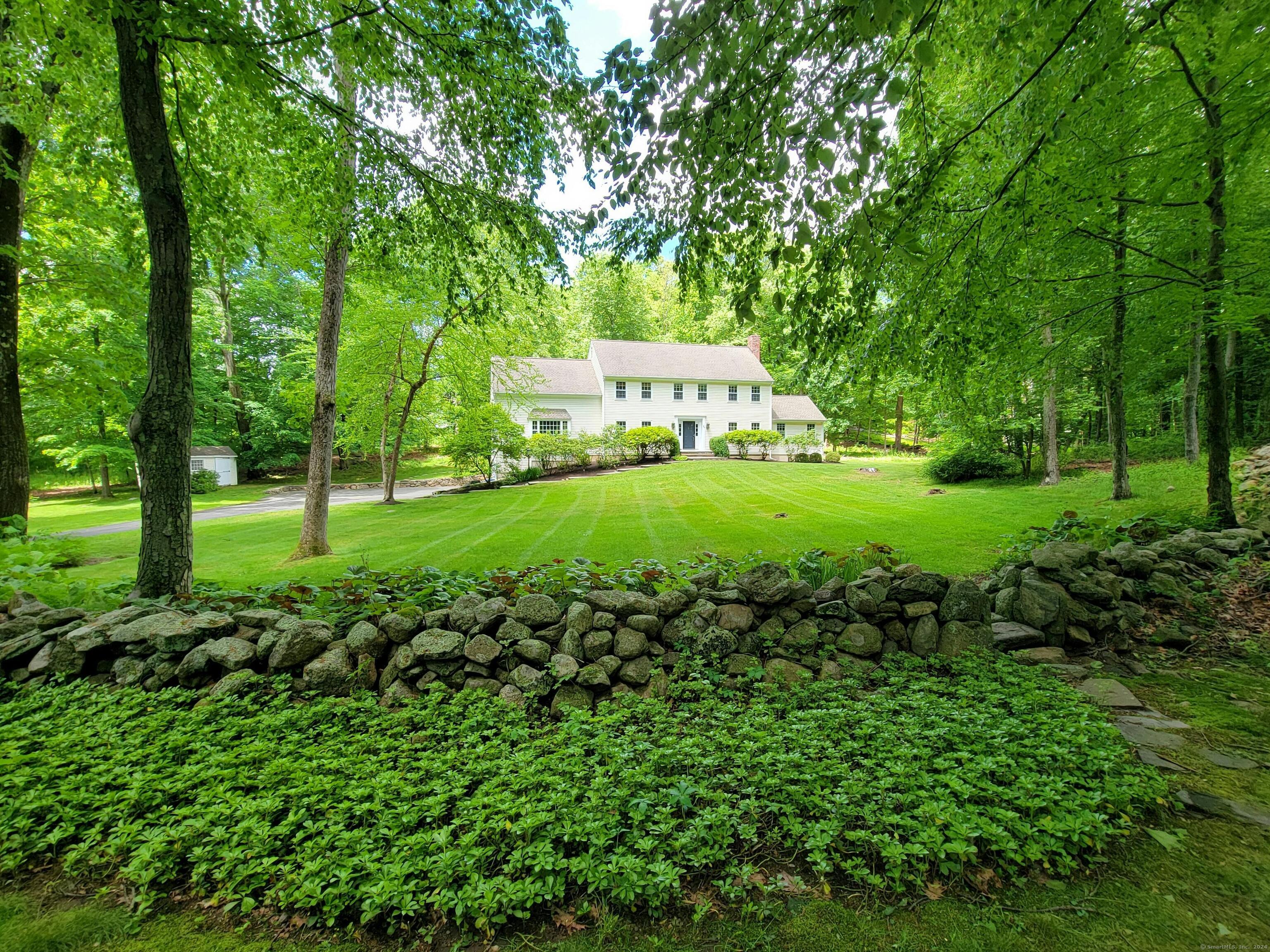 27 Armand Place Ridgefield CT 06877