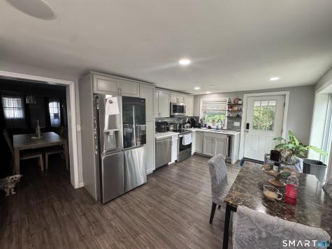 6 Beech Street Danbury CT 06810