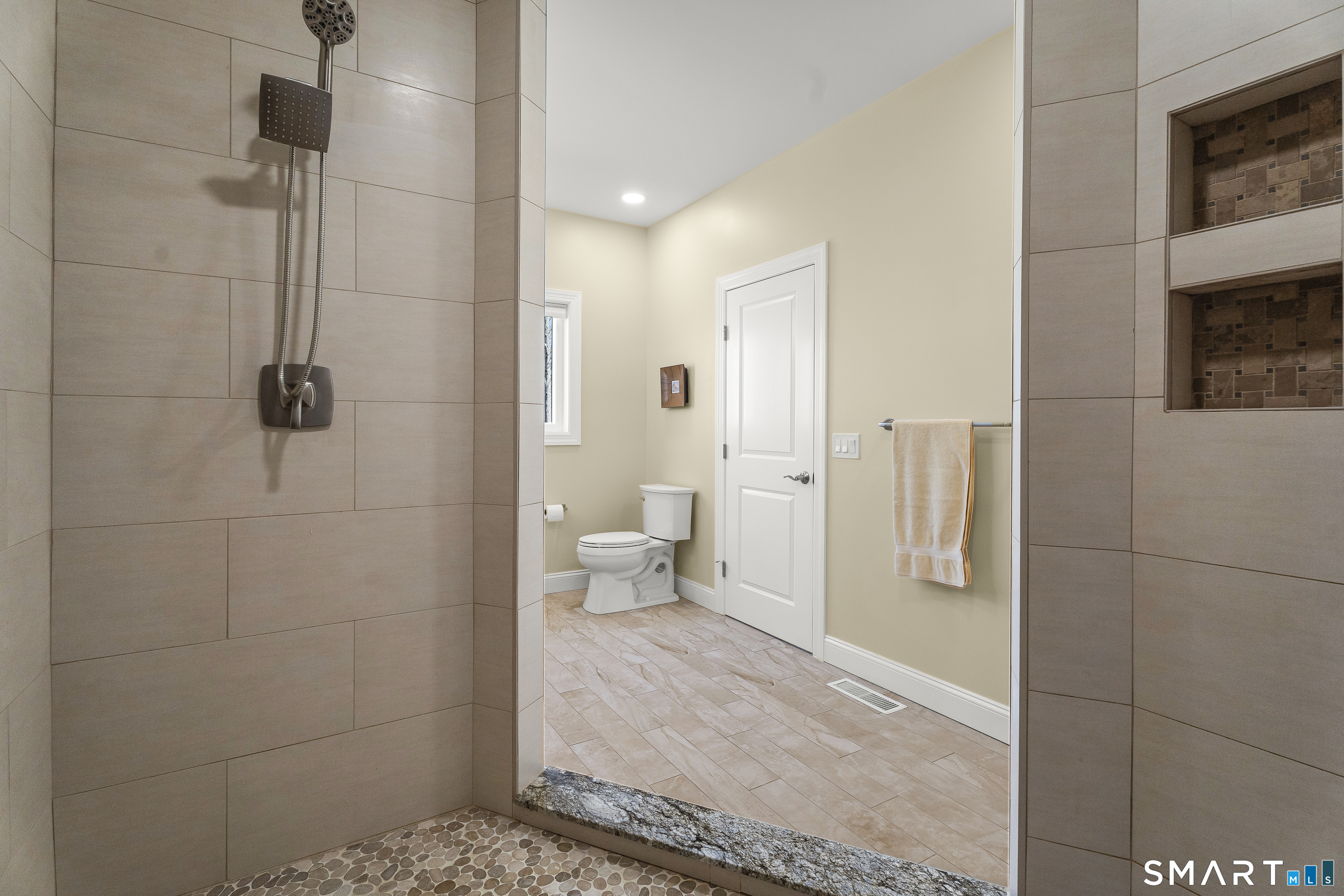 6 Syleo Lane Salem CT 06420