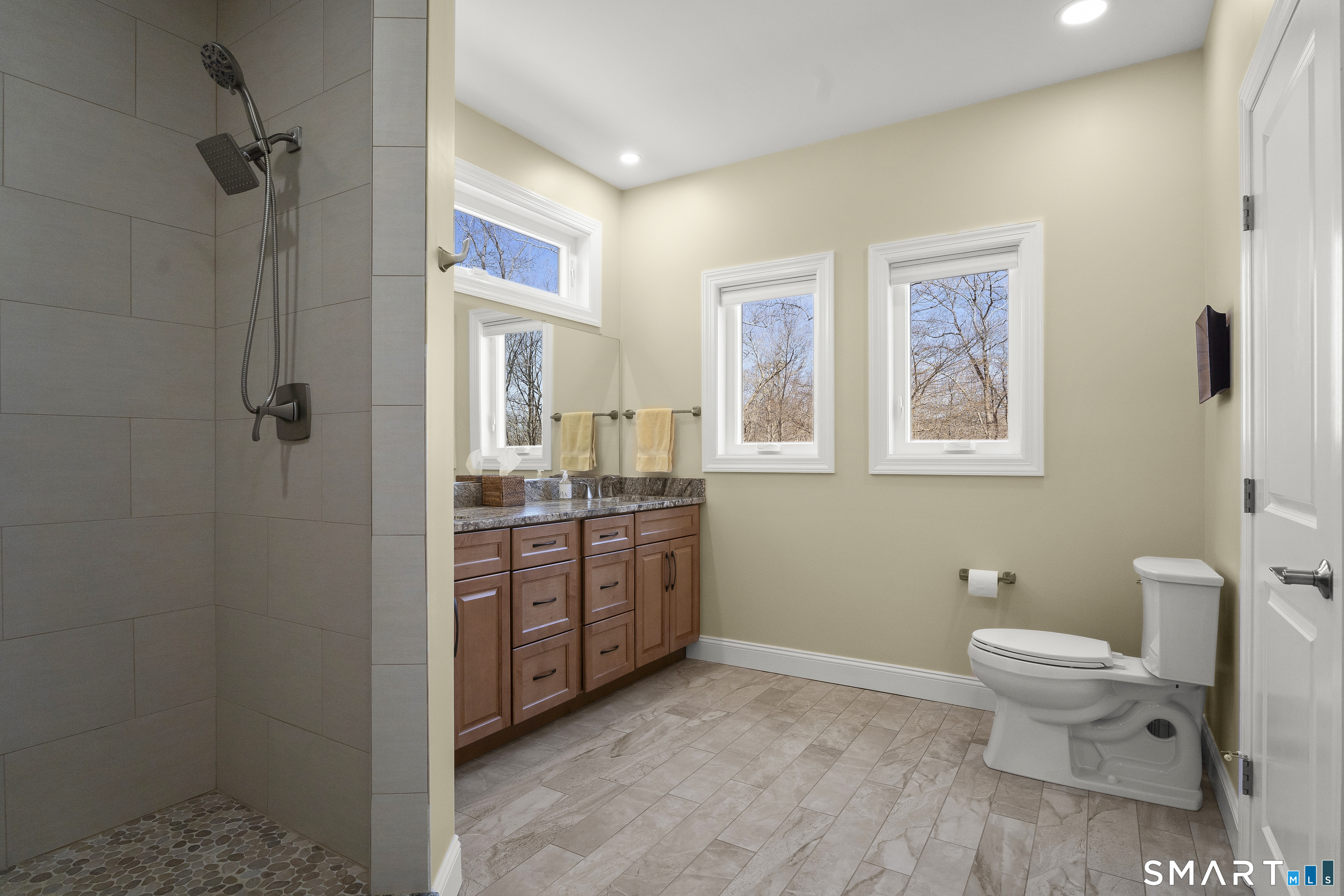 6 Syleo Lane Salem CT 06420