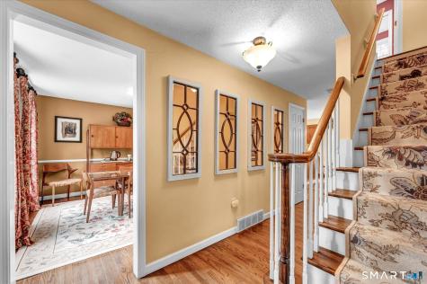25 Briarwood Lane Wallingford CT 06492